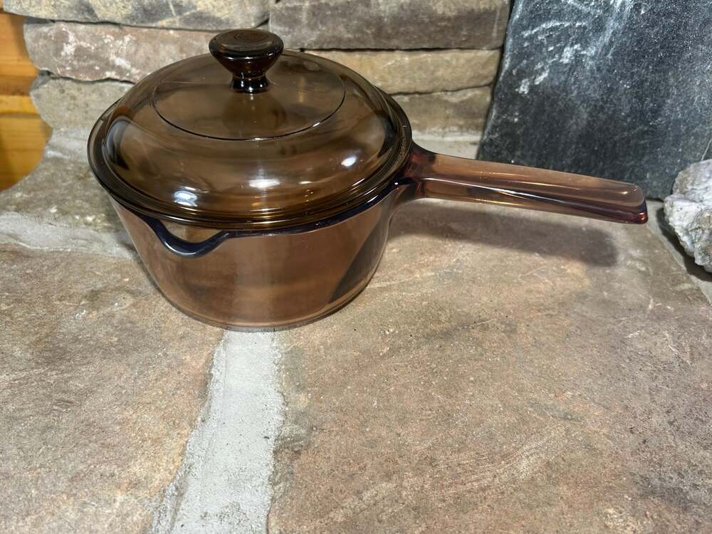 CORNING VISION Amber Glass 1 Liter Saucepan w/ Spout and PYREX Lid V-1-C A, USA